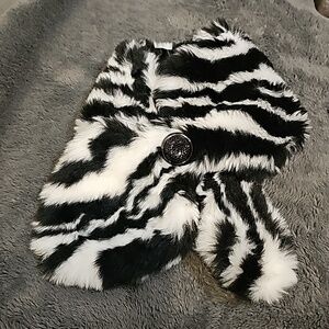 Mud Pie Zebra Print Faux Fur Pull Through Stole Scarf Wrap Baby